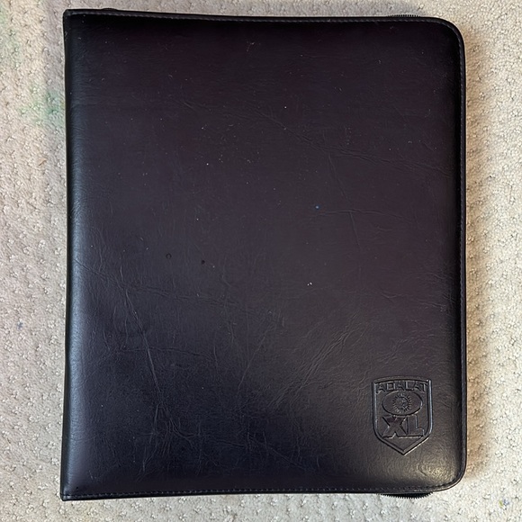 8 Binders (12 inch) - Picture 2 of 11